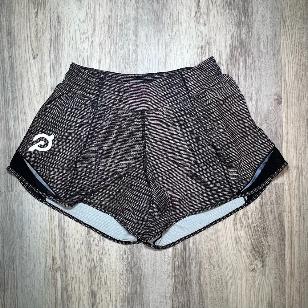 Lululemon Peloton Women's Black Heathered Stripe Active Shorts Size 6Tall